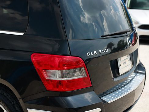 Used 2011 Mercedes-Benz GLK 350 2WD image 37