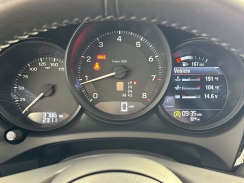 Certified 2026 Porsche Macan AWD/4WD image 30