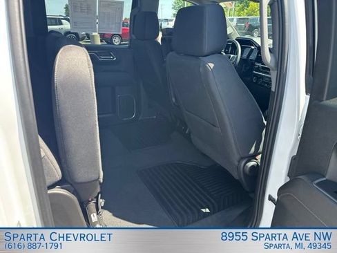 Used 2023 Chevrolet Silverado 1500 LT AWD/4WD image 29