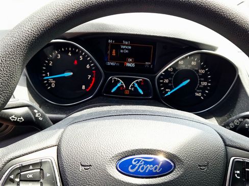 Used 2018 Ford Escape SE w/ SE Sync 3 Package FWD image 9