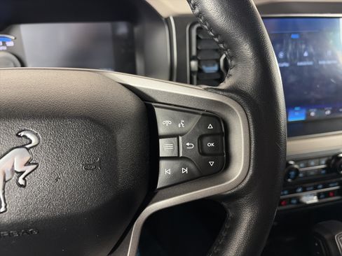 Used 2023 Ford Bronco Wildtrak image 30