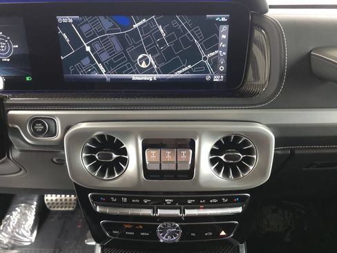 Used 2024 Mercedes-Benz G 63 AMG 4MATIC image 17