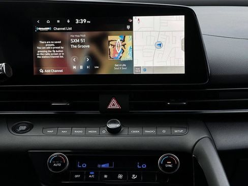 New 2025 Hyundai Elantra SEL image 27