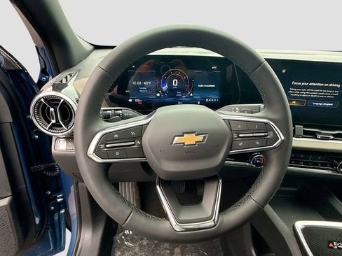 New 2026 Chevrolet Equinox LT w/ Convenience Package II image 12