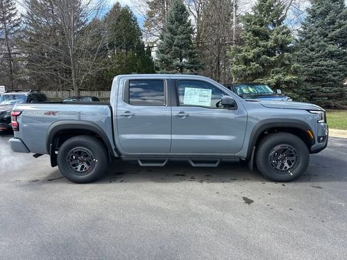 New 2025 Nissan Frontier PRO-4X image 6