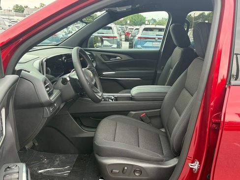 New 2026 Chevrolet Traverse LT w/ Driver Confidence Package image 9