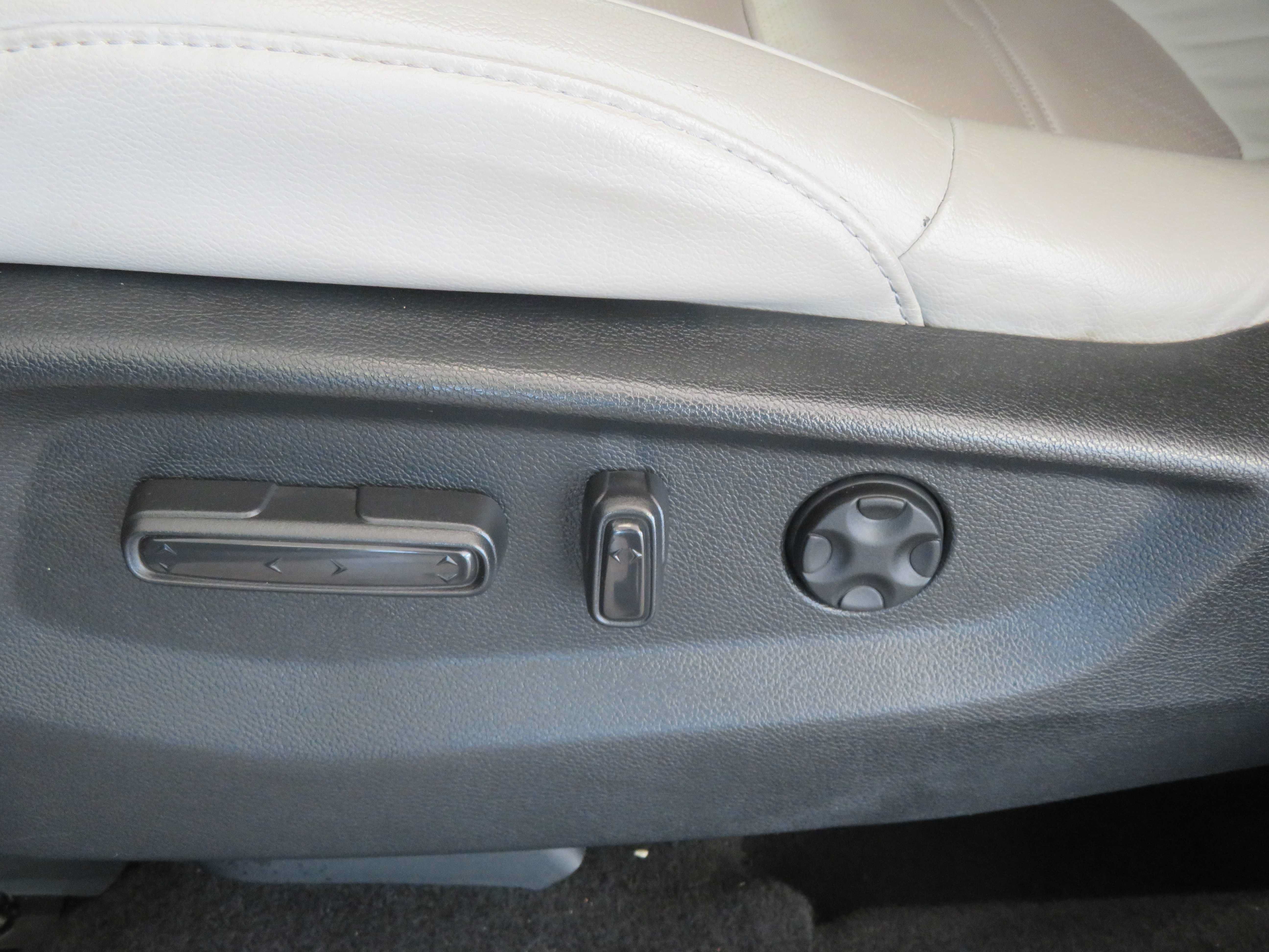 Used 2018 Honda CR-V EX-L image 16