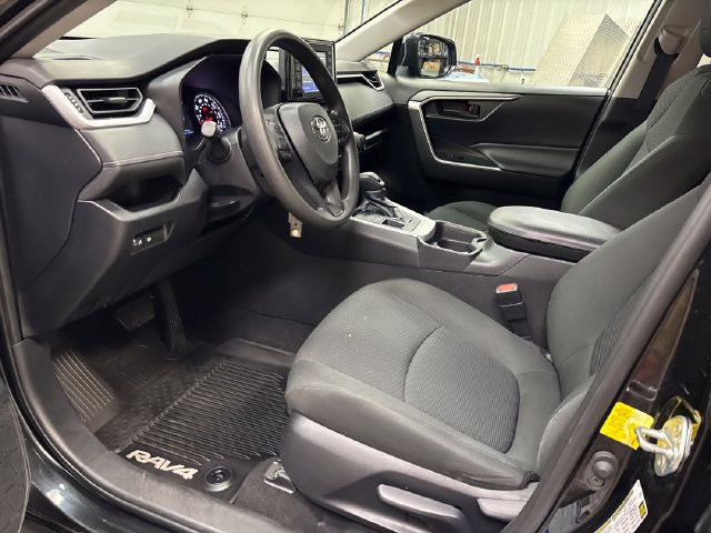 Used 2020 Toyota RAV4 LE w/ All Weather Liner Package AWD/4WD image 10
