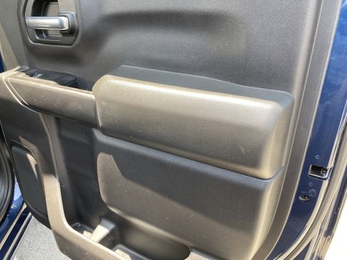 Used 2019 Chevrolet Silverado 1500 LT image 17