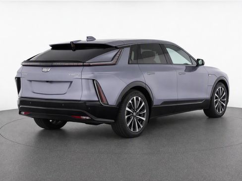 Certified 2024 Cadillac Lyriq Sport AWD/4WD image 5