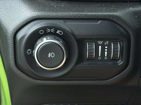 Used 2019 Jeep Wrangler Unlimited Sport AWD/4WD image 32