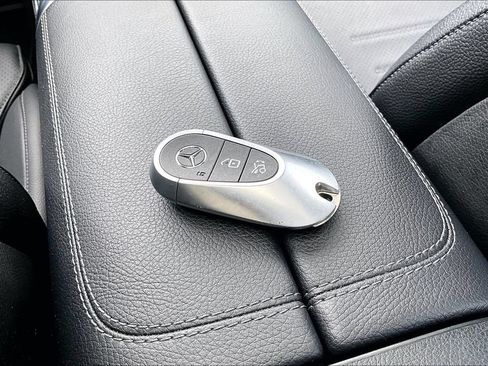 Certified 2023 Mercedes-Benz C 300 4MATIC Sedan image 10