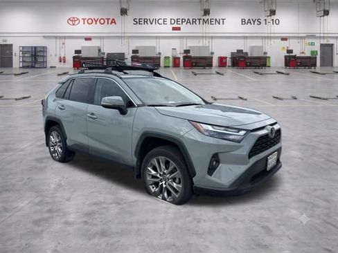 Used 2023 Toyota RAV4 XLE Premium FWD image 4