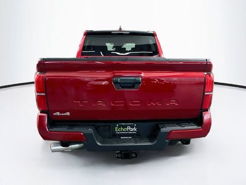 Used 2026 Toyota Tacoma SR5 AWD/4WD image 7