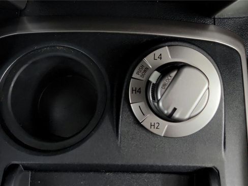 Used 2019 Toyota 4Runner SR5 image 33