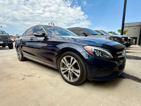 Used 2015 Mercedes-Benz C 300 4MATIC Sedan image 1