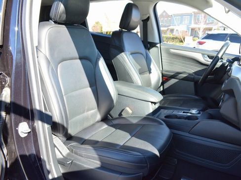 Used 2021 Ford Escape SEL image 21