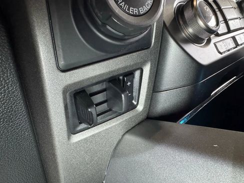 Used 2018 Ford F150 Raptor w/ Equipment Group 802A Luxury image 20