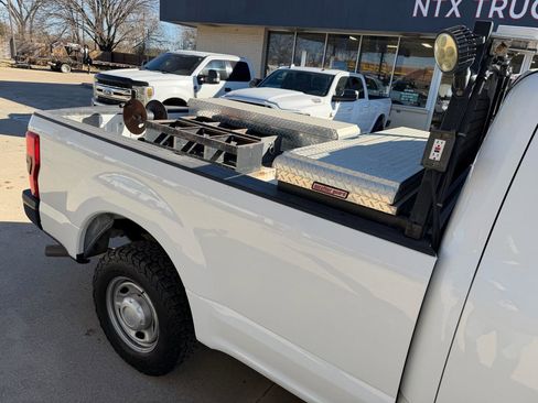 Used 2019 Ford F250 XL w/ Power Equipment Group image 16