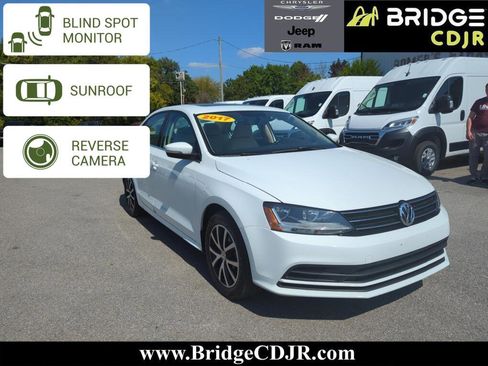 Used 2017 Volkswagen Jetta SE image 1