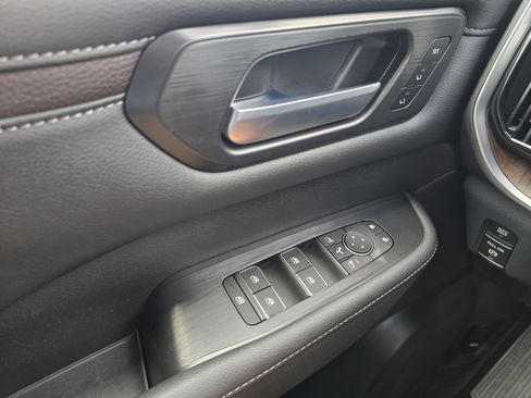 Used 2025 Nissan Armada SL w/ Captain's Chari Seat Package AWD/4WD image 24