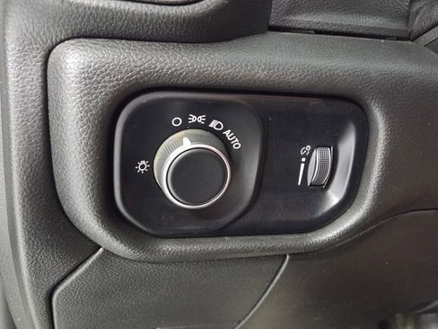 Used 2022 RAM 5500 Tradesman w/ Chrome Appearance Group image 27