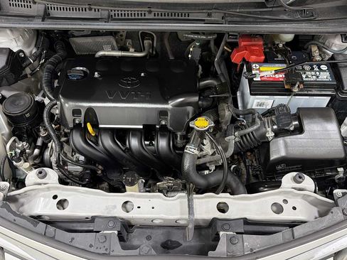 Used 2015 Toyota Yaris L FWD image 28