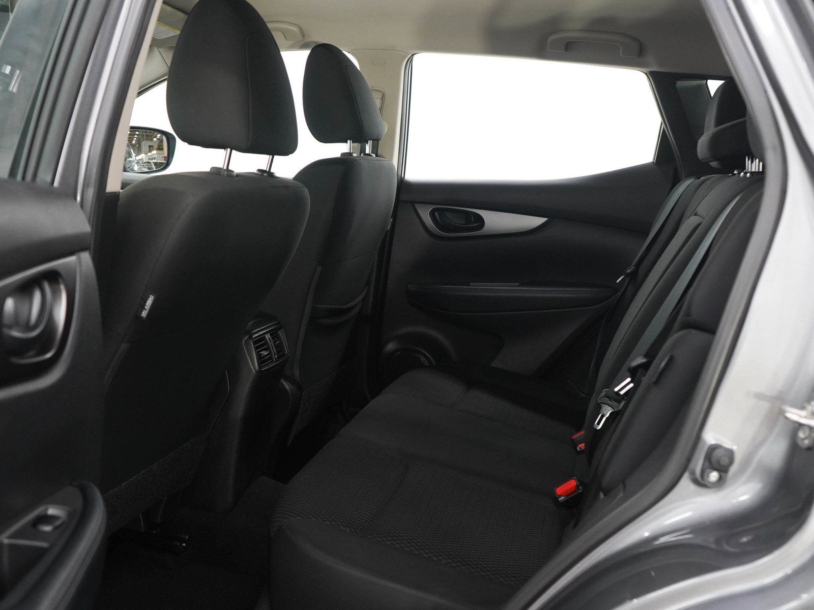 Used 2021 Nissan Rogue Sport S AWD/4WD image 18