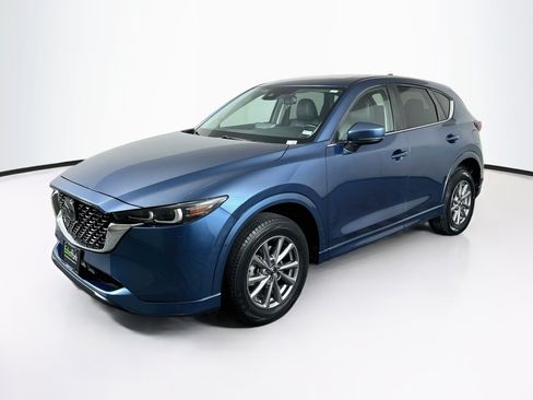 Used 2024 MAZDA CX-5 AWD 2.5 S w/ Preferred Package image 3