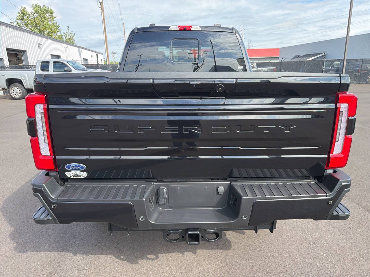 Used 2026 Ford F250 Platinum w/ Tremor Off-Road Package AWD/4WD image 7