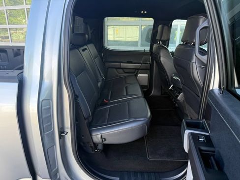 Used 2025 Ford F150 Lariat AWD/4WD image 41