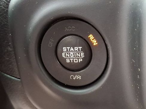 Used 2018 Jeep Wrangler Unlimited Rubicon AWD/4WD image 27