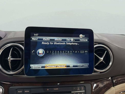 Used 2018 Mercedes-Benz SL 550 image 43