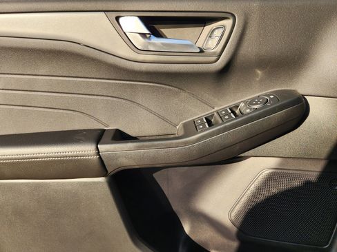 New 2025 Ford Escape Base image 19