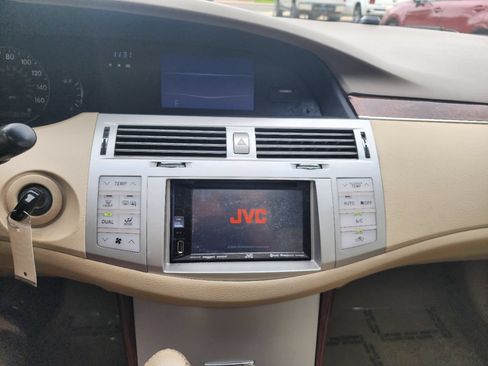 Used 2008 Toyota Avalon XLS FWD image 16