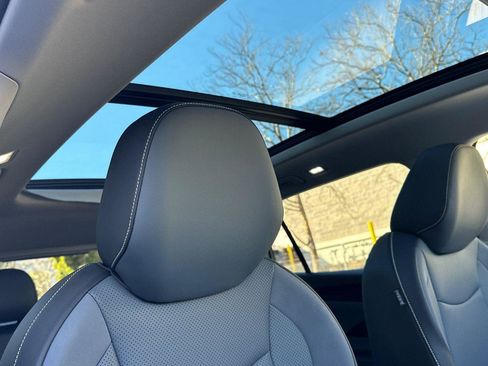 New 2026 Volkswagen Tiguan SE image 16