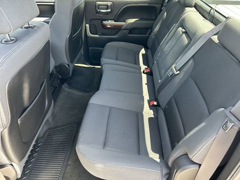 Used 2015 GMC Sierra 1500 SLE w/ SLE Value Package image 17