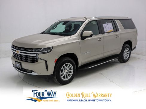 Used 2024 Chevrolet Suburban LT image 8