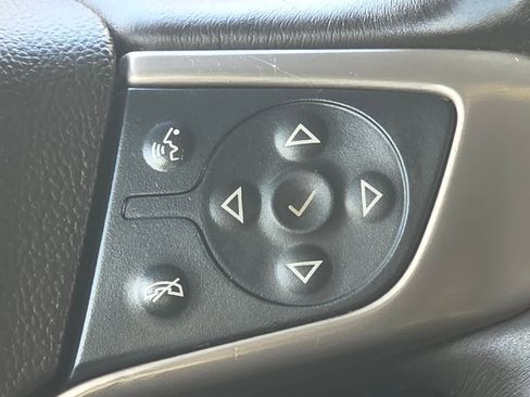 Used 2015 GMC Yukon Denali w/ Touring Package image 18