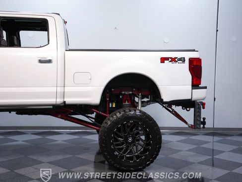 Used 2021 Ford F350 Platinum AWD/4WD image 20