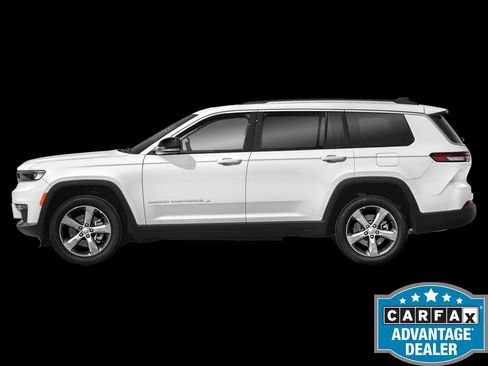 Used 2022 Jeep Grand Cherokee L Limited w/ Luxury Tech Group II image 3