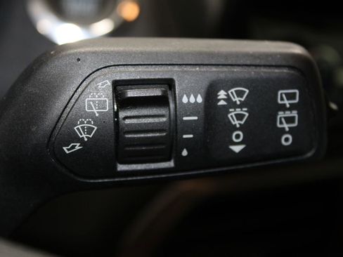 Used 2021 Ford EcoSport SE w/ SE Convenience Package image 45