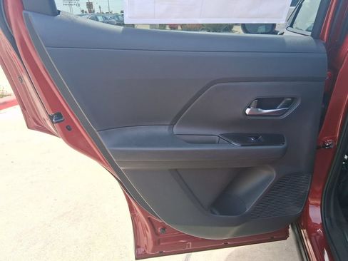 New 2026 Nissan Kicks SV w/ SV Premium Package FWD image 38
