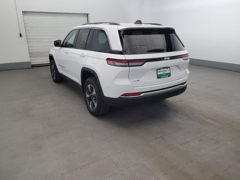 Used 2022 Jeep Grand Cherokee Limited 4xe w/ Luxury Tech Group II AWD/4WD image 5