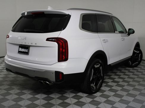 Used 2023 Kia Telluride S image 4