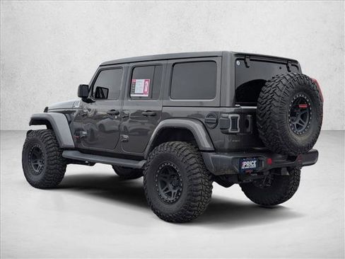 Used 2022 Jeep Wrangler Unlimited Sahara image 5