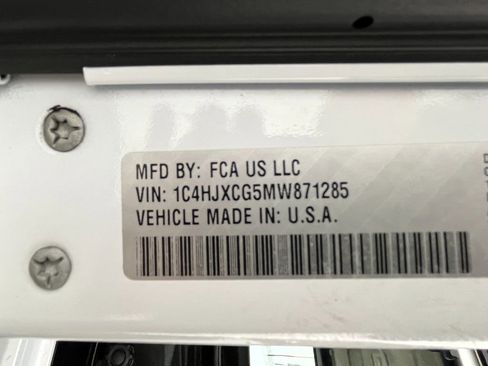 Used 2021 Jeep Wrangler Rubicon AWD/4WD image 26