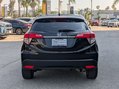 Used 2019 Honda HR-V LX image 6