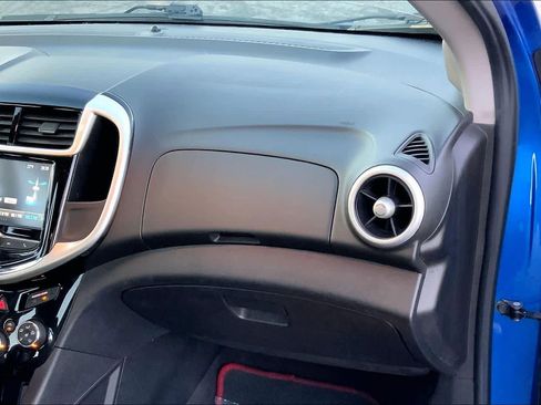 Used 2017 Chevrolet Sonic LT w/ Convenience Package image 17