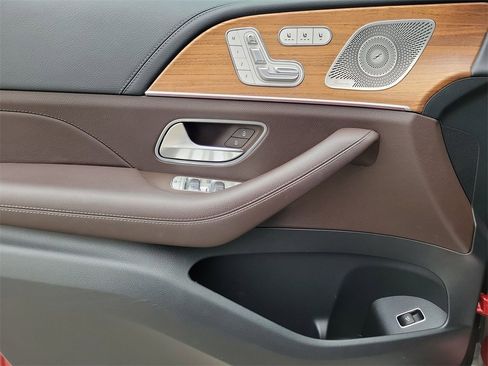 Used 2022 Mercedes-Benz GLE 350 4MATIC w/ Premium Package image 15